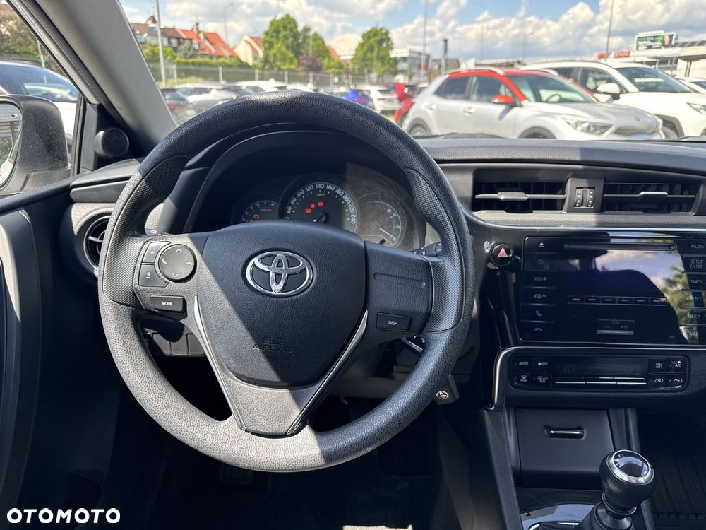 Toyota Auris 1.33 VVT-i Active - 12