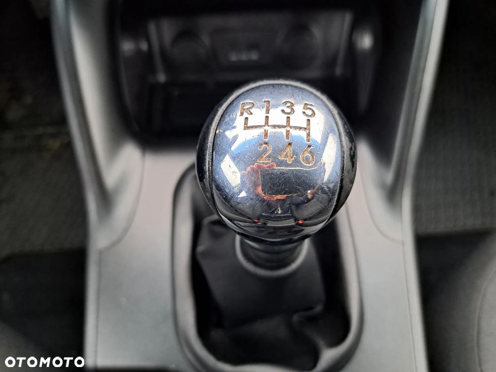 Hyundai ix35 - 25