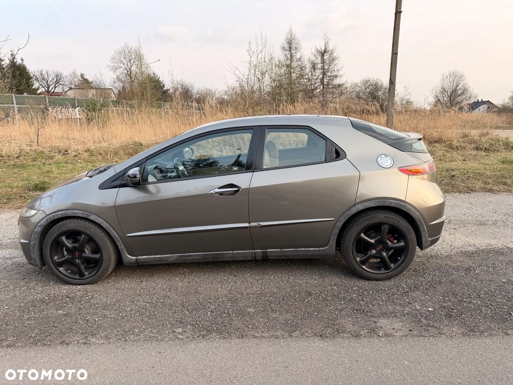 Honda Civic 1.8 Executive - 4