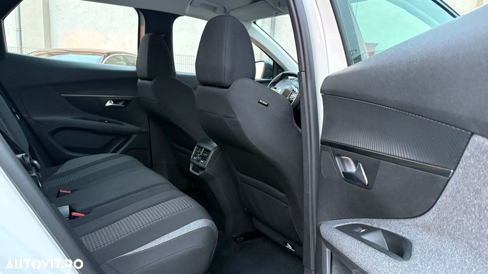 Peugeot 3008 - 27