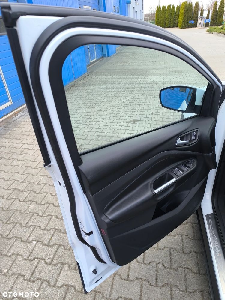 Ford Kuga 2.0 TDCi 4WD Trend - 27