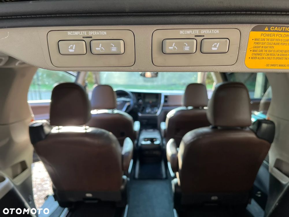 Toyota Sienna - 22