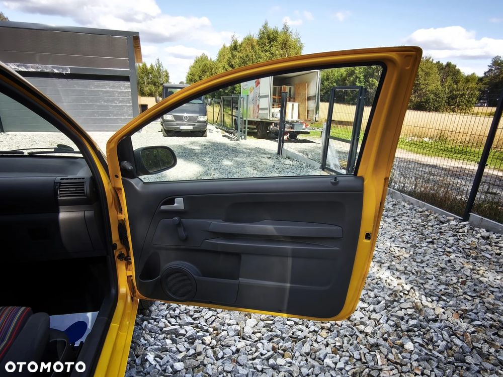 Volkswagen Fox - 20