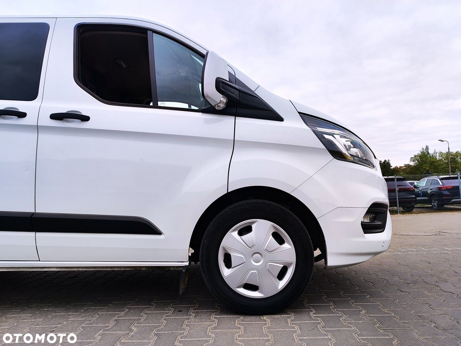 Ford Transit Custom Kombi 320 L1H1 Trend - 9