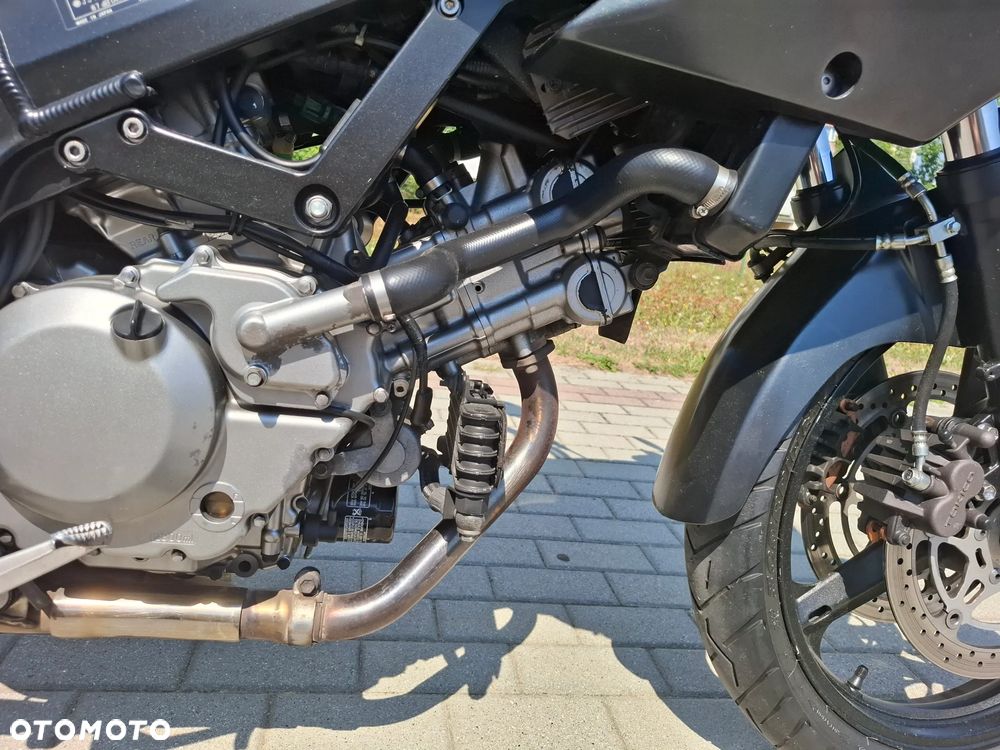 Suzuki V-STROM - 15