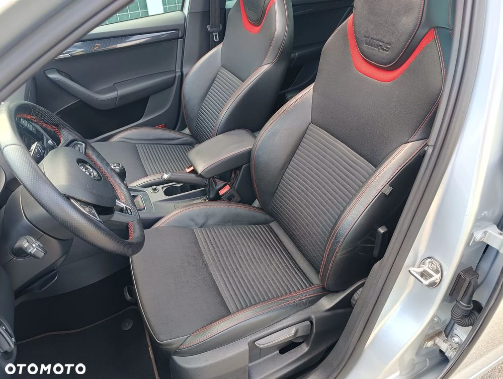 Skoda Octavia 2.0 TDI RS - 26
