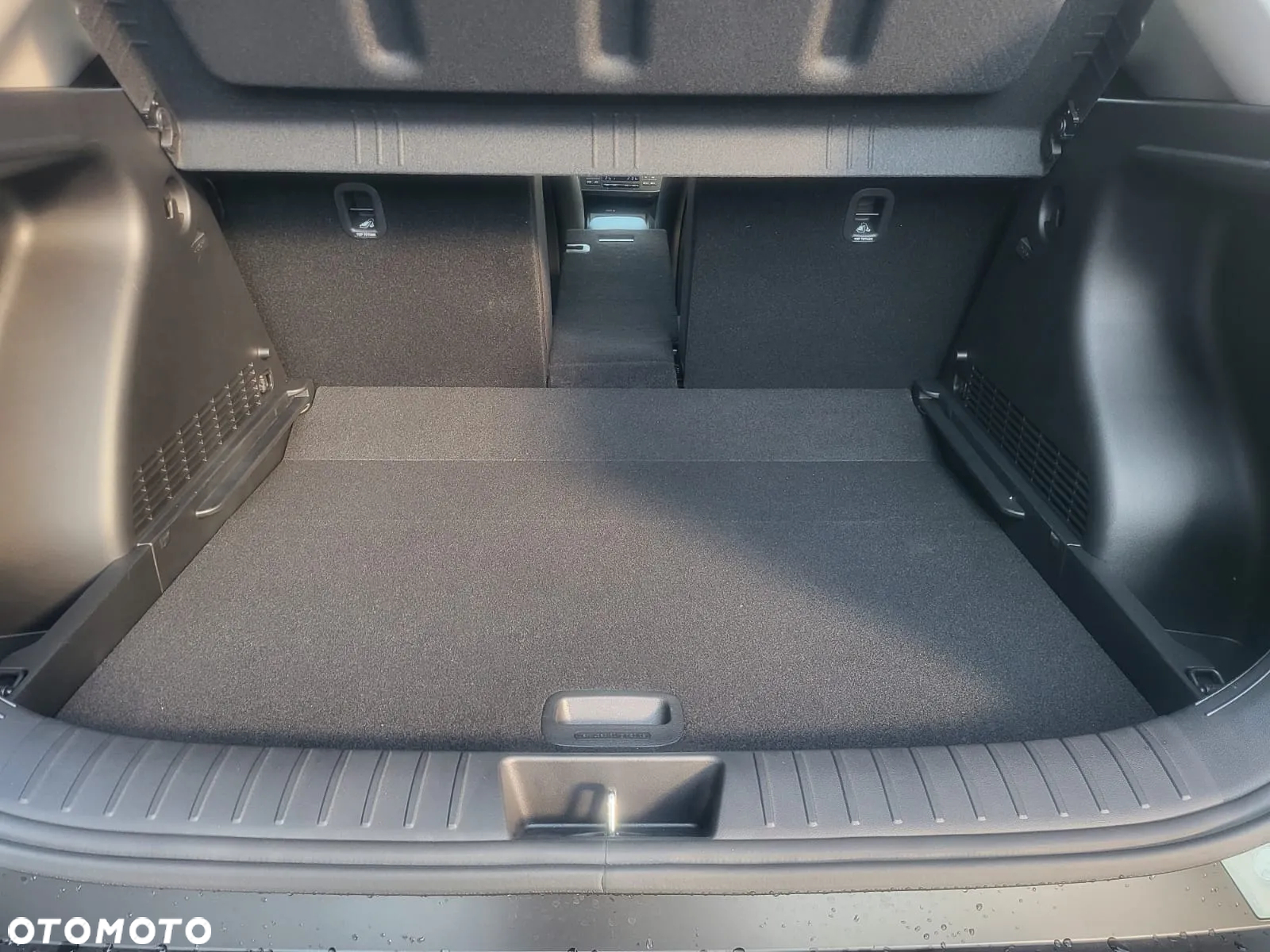 Hyundai Kona 1.6 GDI Hybrid Executive DCT - 36