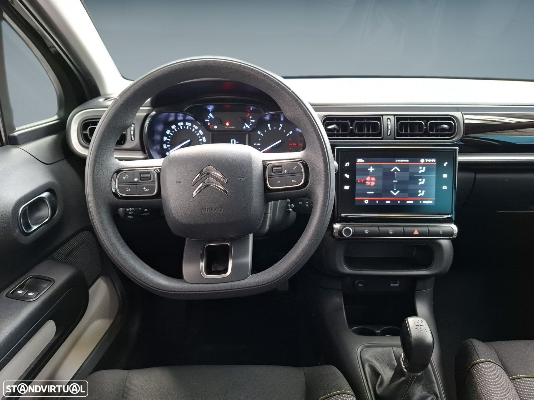 Citroën C3 1.2 PureTech Plus - 17