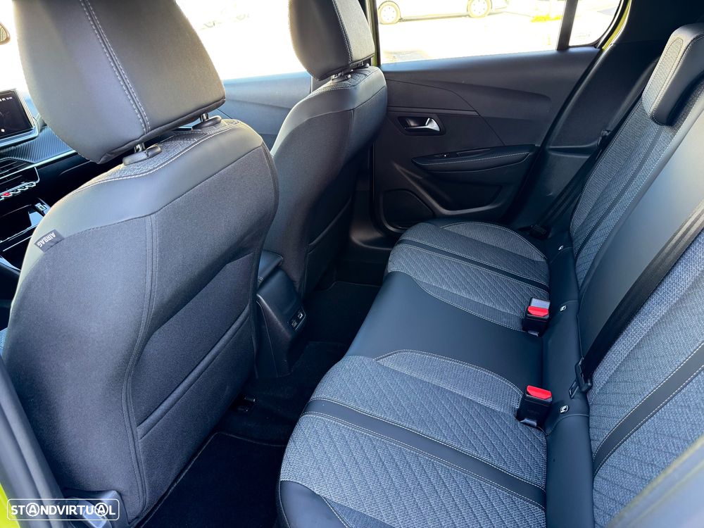 Peugeot e-208 Allure - 19