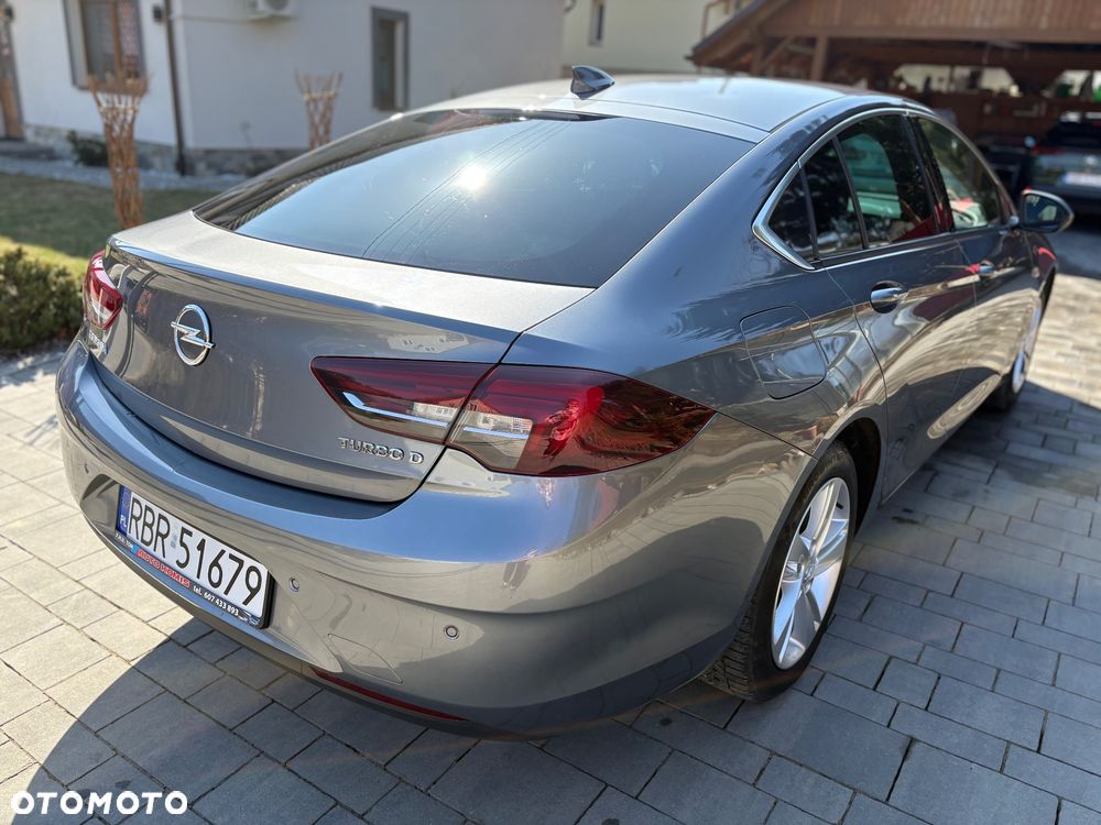 Opel Insignia - 12