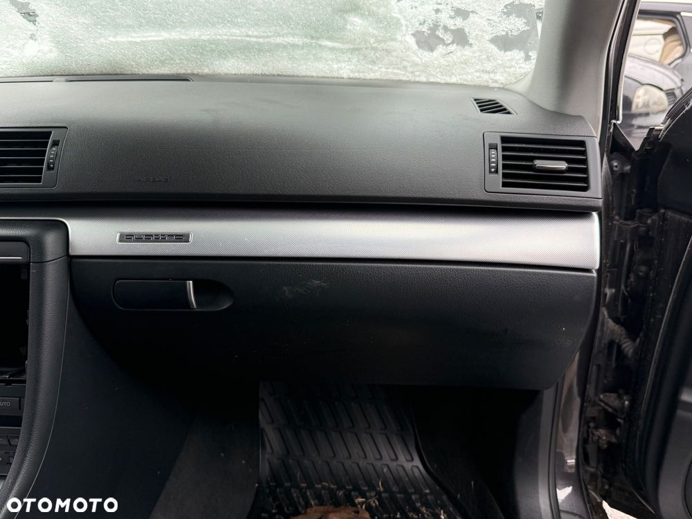 SCHOWEK AUDI A4 B7 -WYSYŁKA- - 1