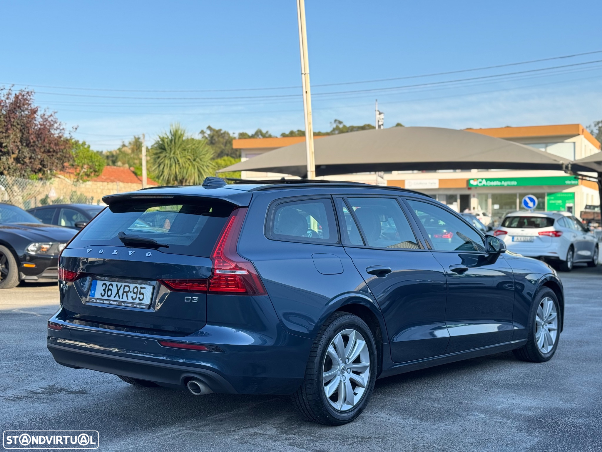 Volvo V60 2.0 D3 Momentum Geartronic - 7