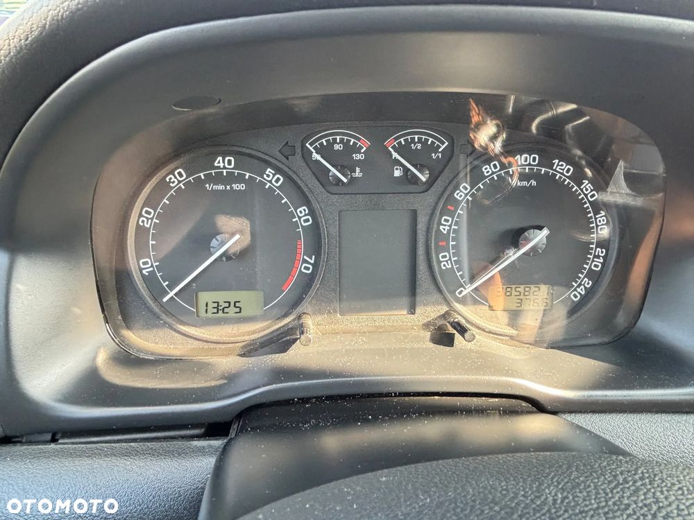 Skoda Octavia 1.6 Tour - 21