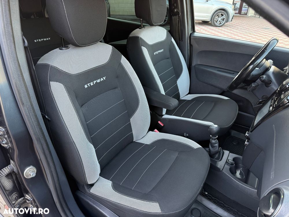 Dacia Lodgy 1.5 dCi Stepway - 25