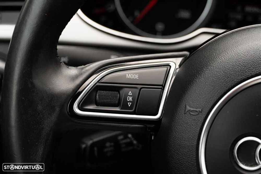 Audi A4 Avant 2.0 TDI Business Line S-line - 28
