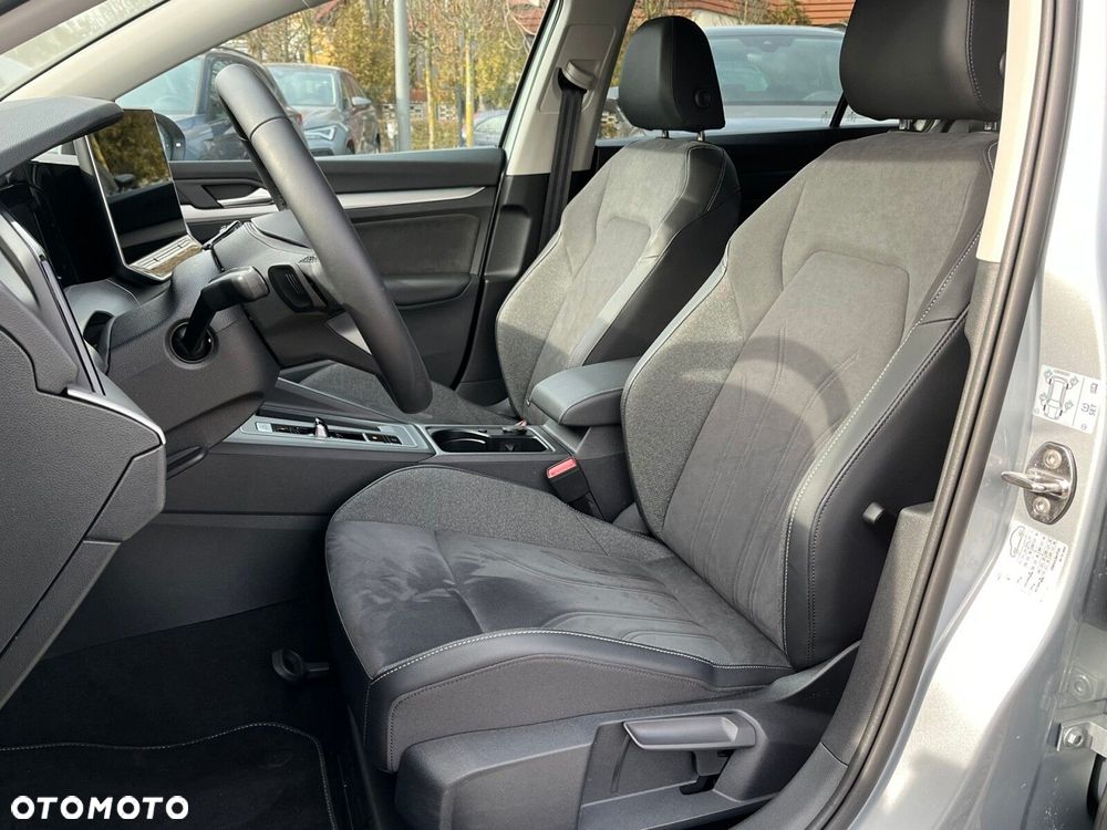 Volkswagen Golf Variant - 13