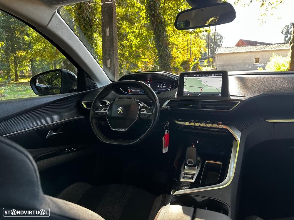 Peugeot 3008 1.2 PureTech Allure Pack EAT8 - 21