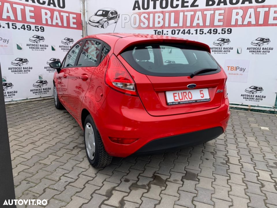 Ford Fiesta - 9