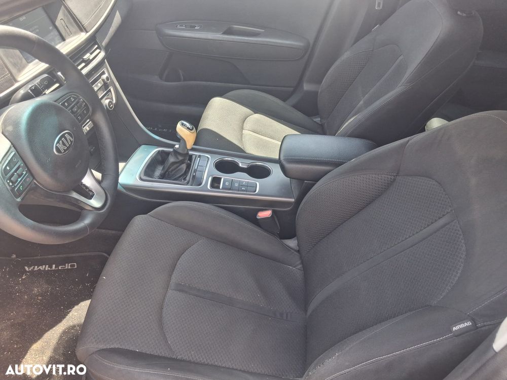 Kia Optima 1.7 DSL 6MT Comfort - 13