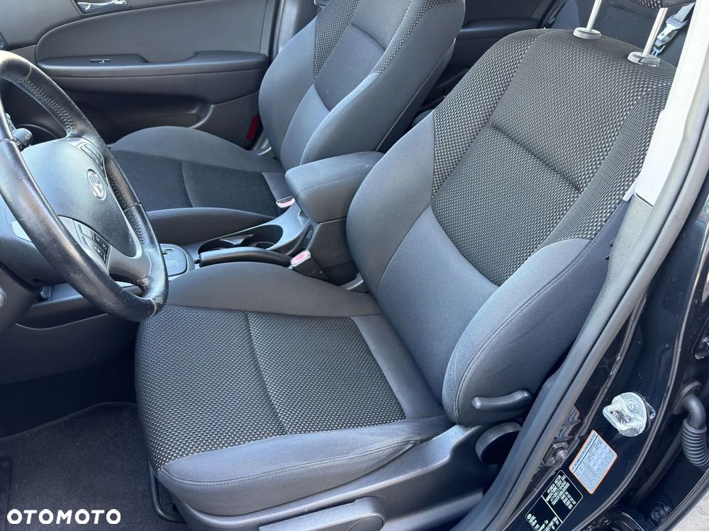 Hyundai i30 1.6 Comfort EU5 - 21