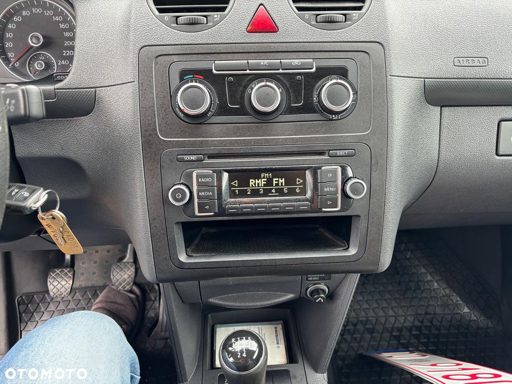 Volkswagen Caddy - 26