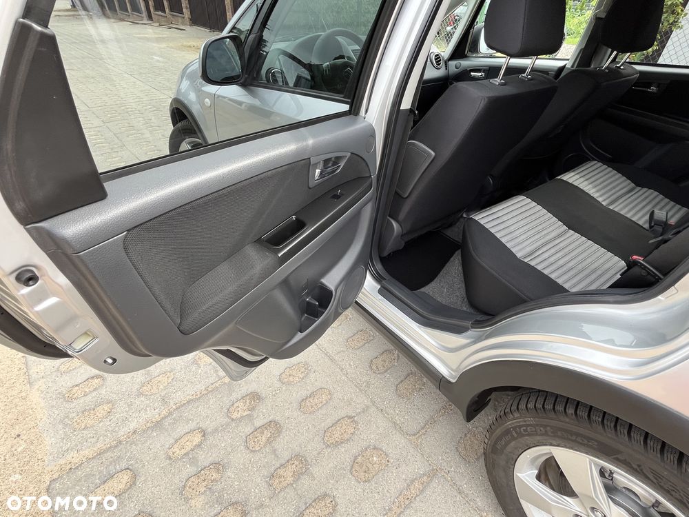 Suzuki SX4 1.6 VVT 4x2 City - 8