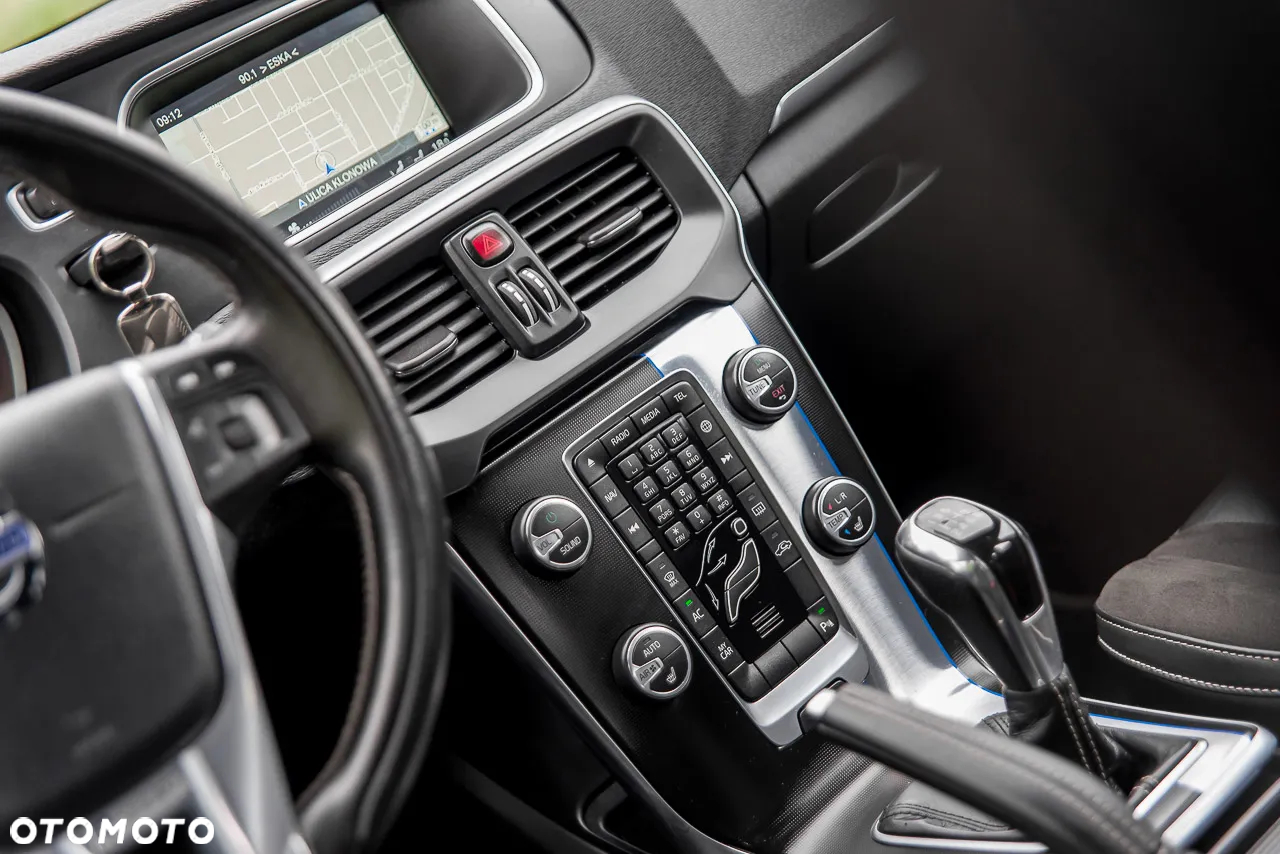 Volvo V40 - 30