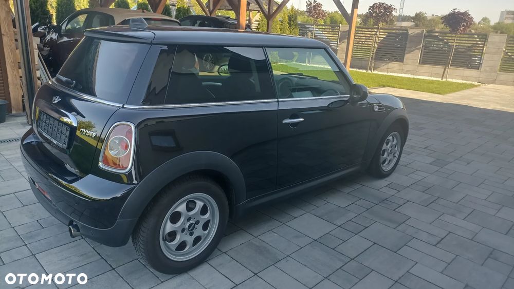 MINI Cooper Standard - 11