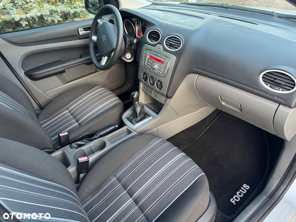 Ford Focus - 9