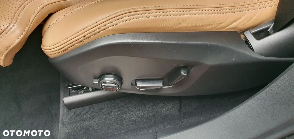 Volvo XC 90 B5 D AWD Inscription - 17