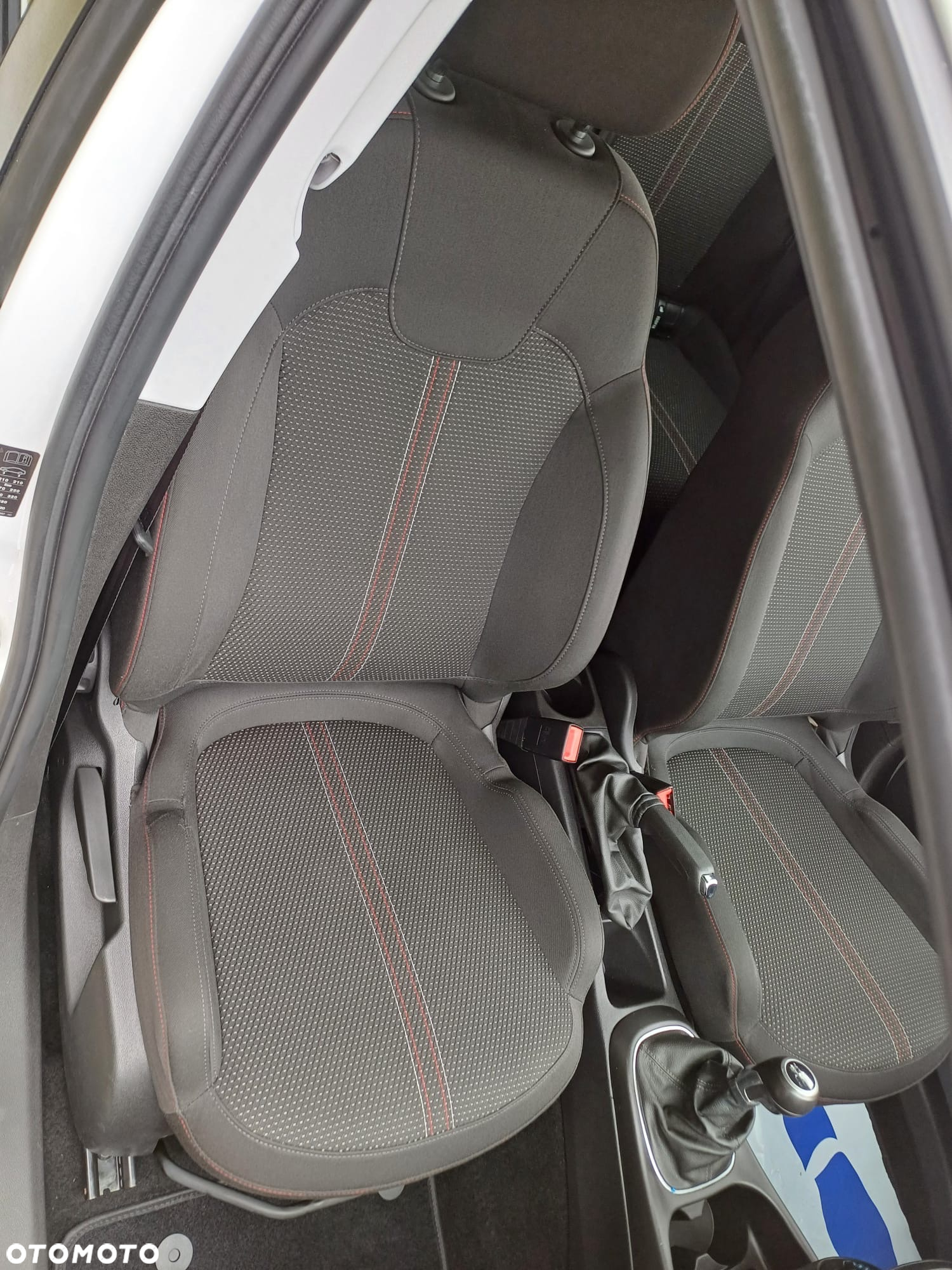 Opel Corsa 1.4 Color Edition S&S - 10