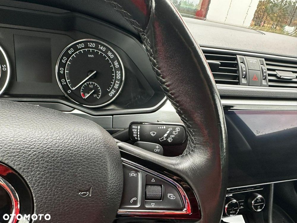 Skoda Superb 2.0 TDI DSG Ambition - 20