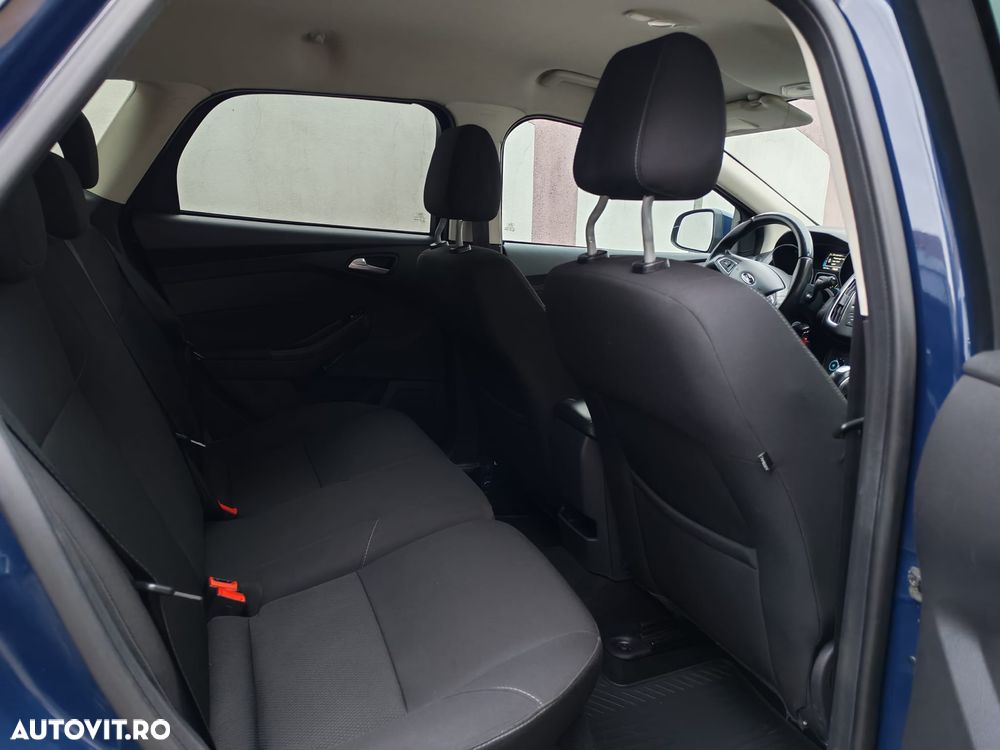 Ford Focus 1.5 TDCi DPF Start-Stopp-System Aut. Business - 8