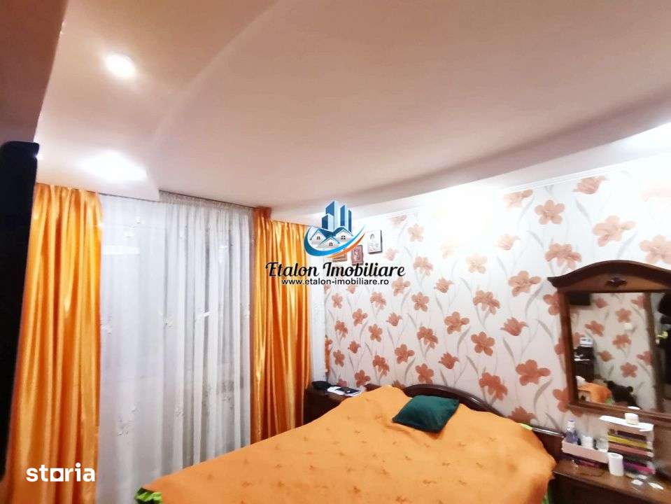 Apartament 3 camere decomandat, zona Spital Piatra Neamt — fotografia 3