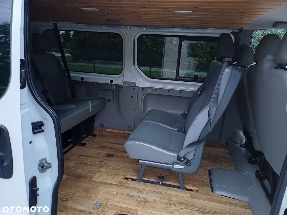 Opel Vivaro - 17