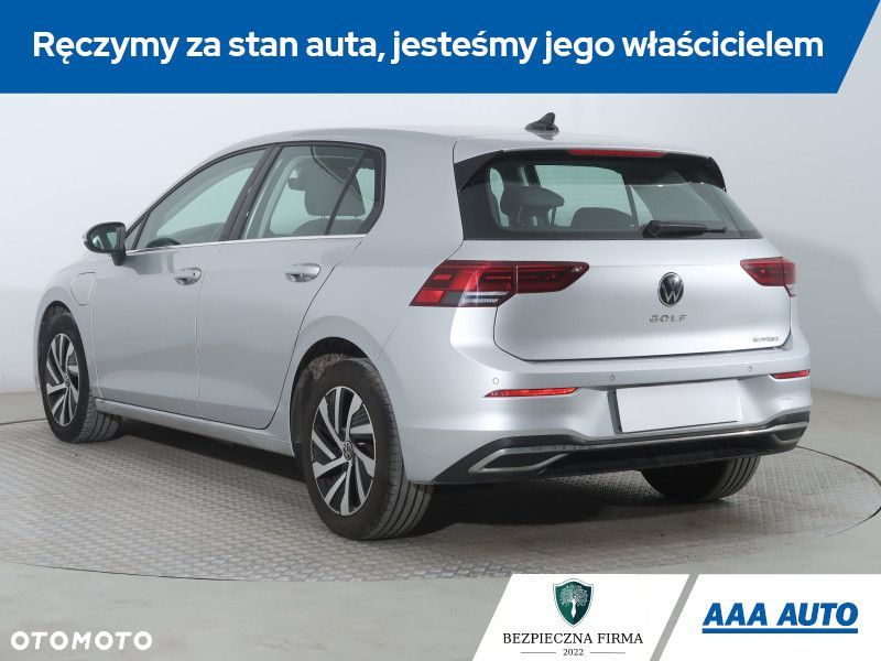 Volkswagen Golf - 5