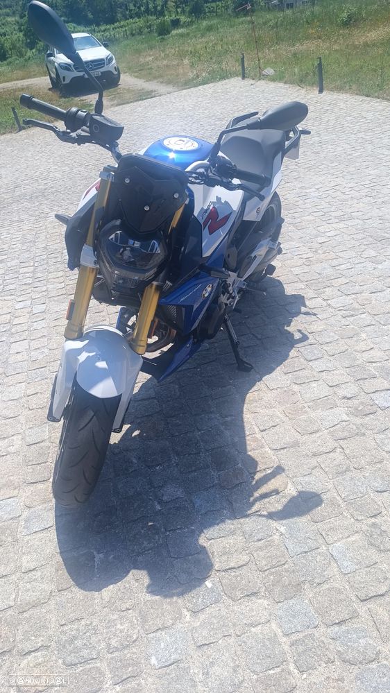 BMW F 900 R - 1