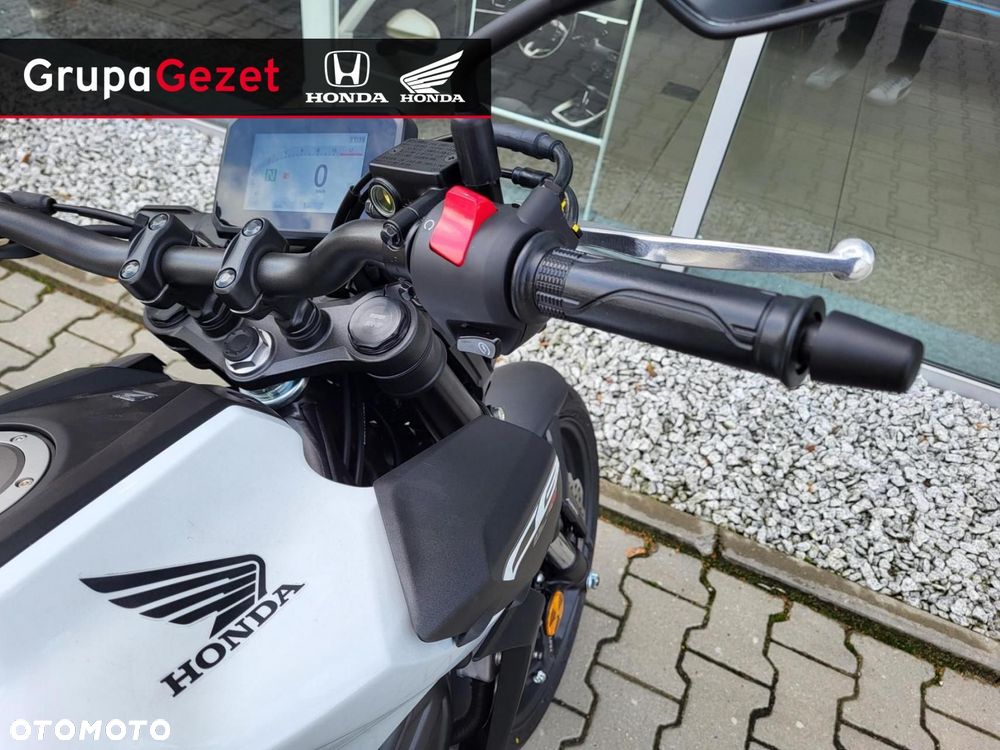 Honda CB - 11