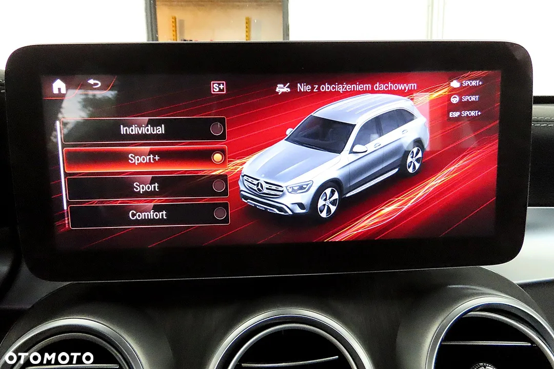 Mercedes-Benz GLC 300 d 4Matic 9G-TRONIC AMG Line - 36