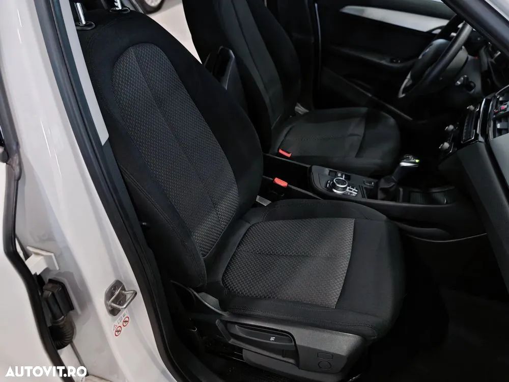 BMW X1 xDrive25e Advantage - 12