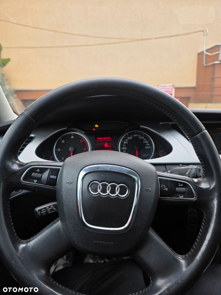 Audi A4 Avant 2.0 TDI Multitronic - 8
