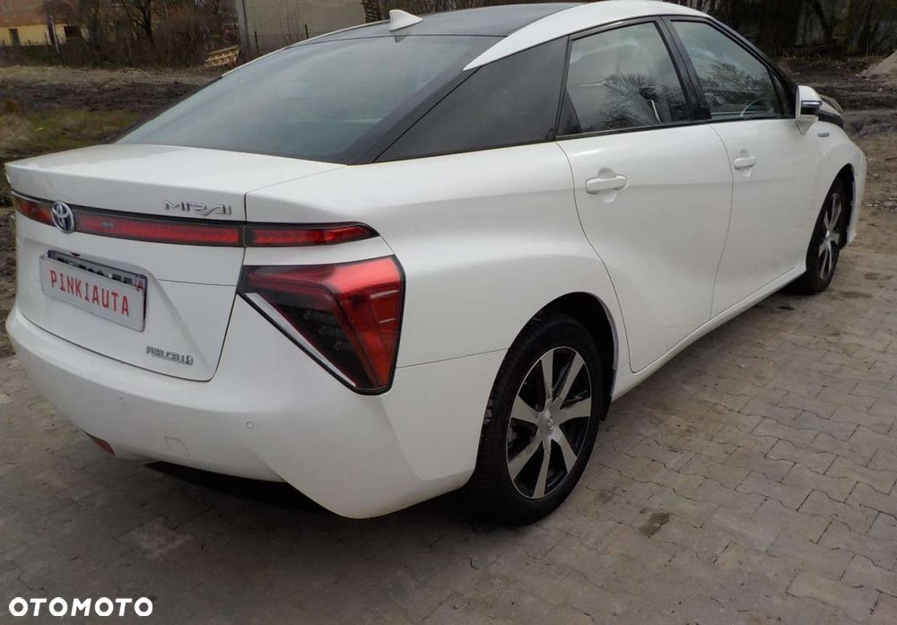 Toyota Mirai - 15