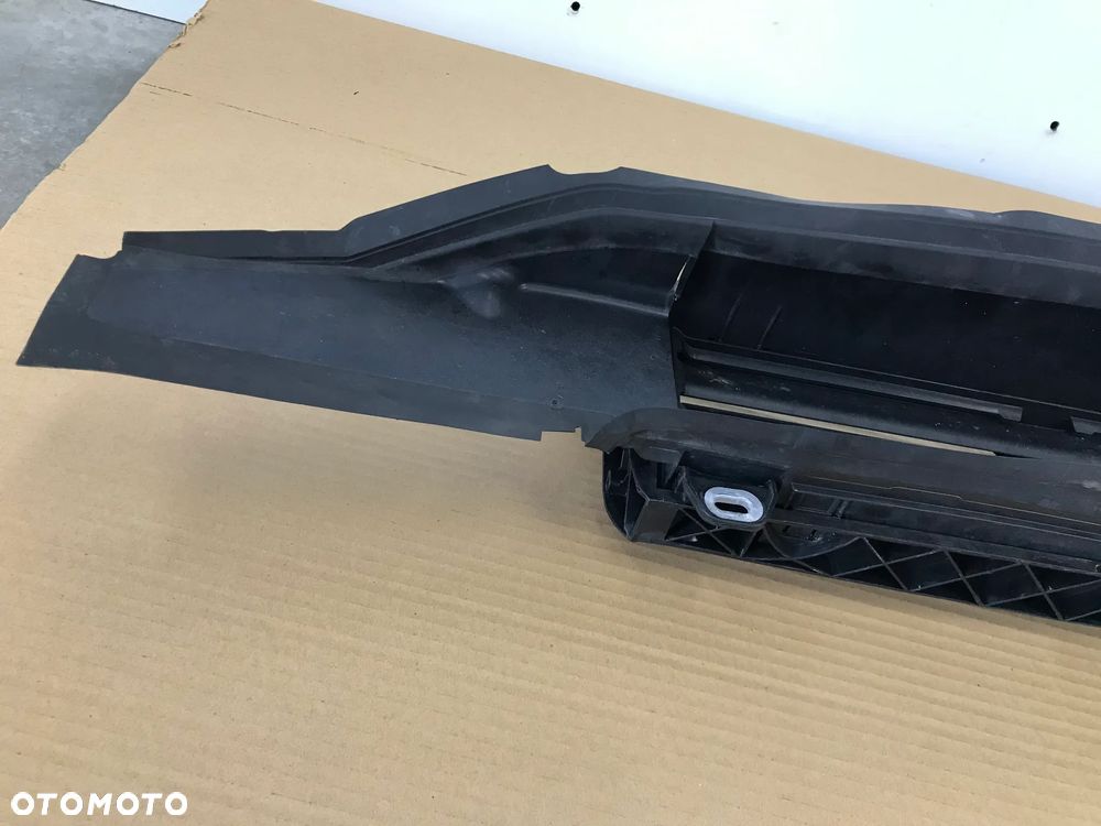 Żaluzja Audi e-tron 4KE121223 wlot kierownica powietrza - 5