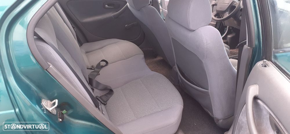 Honda Civic 1.5i - 7