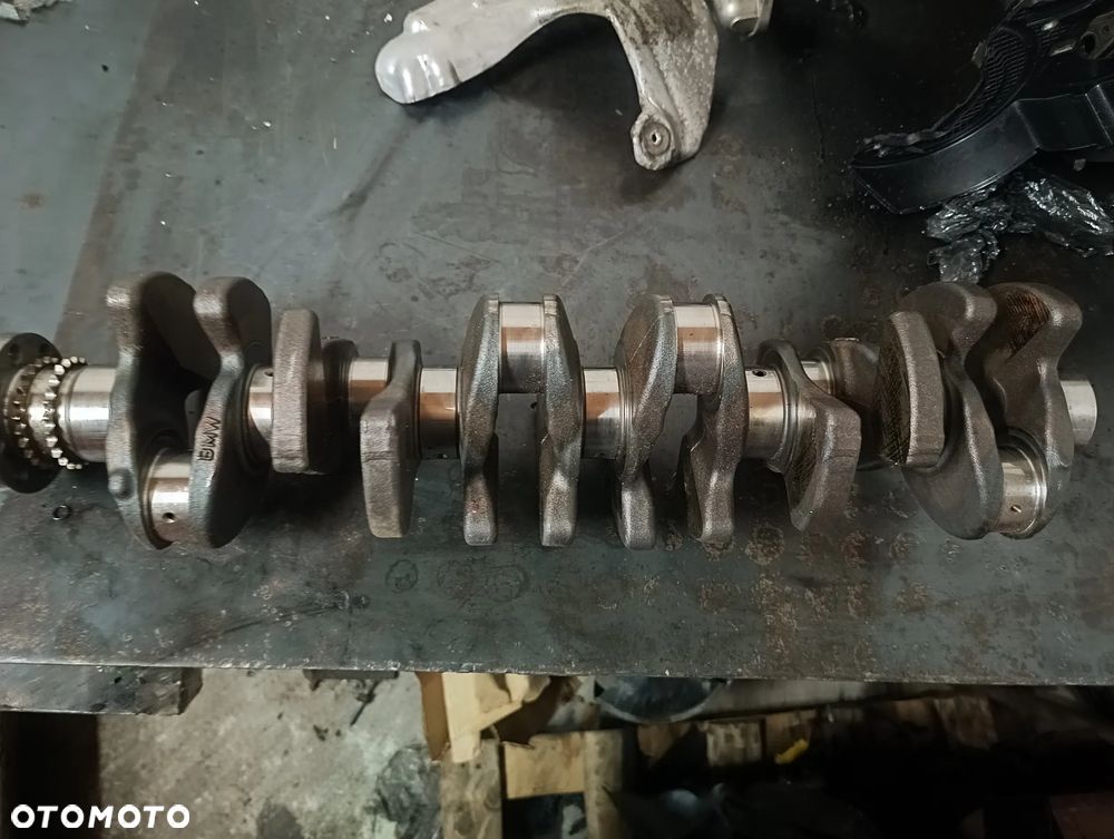 WAL KORBOWY BMW 3.0 I N555B30A 8642426 7643258