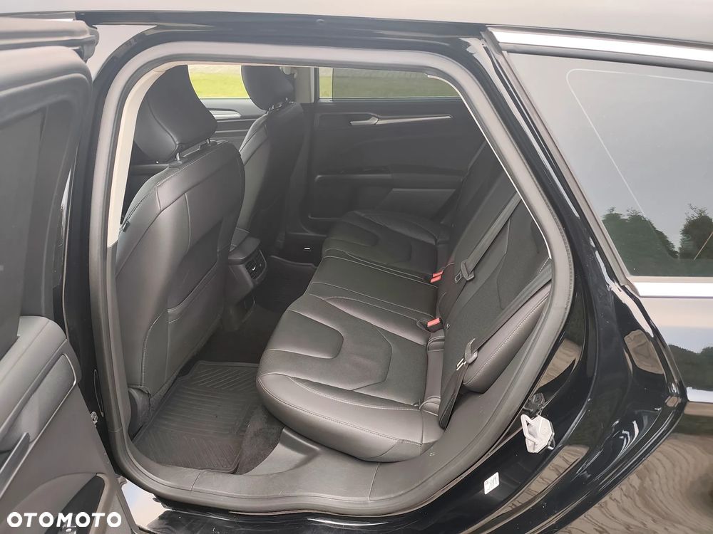 Ford Mondeo 2.0 TDCi PowerShift-Aut Allrad Titanium - 31