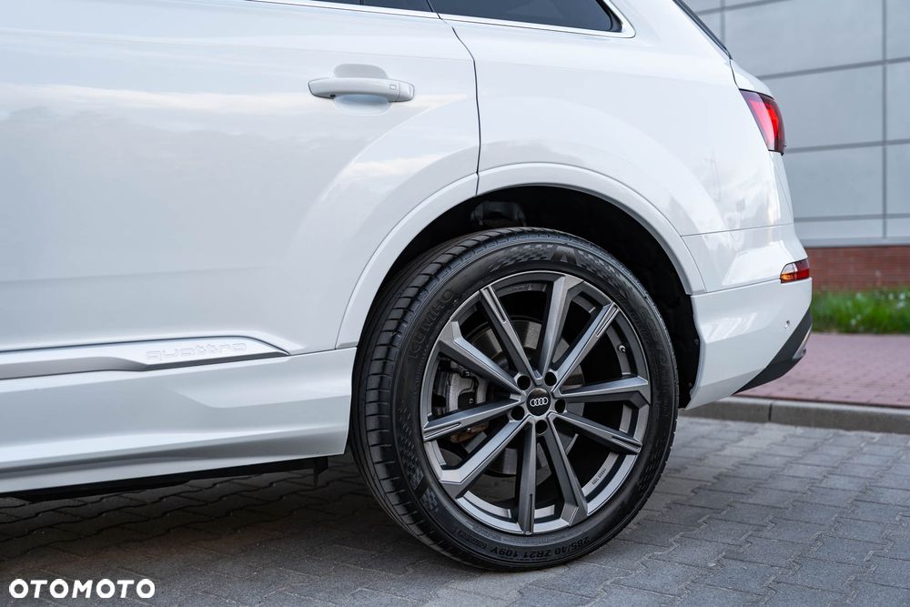 Audi Q7 - 13