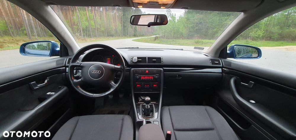 Audi A4 Limousine - 2