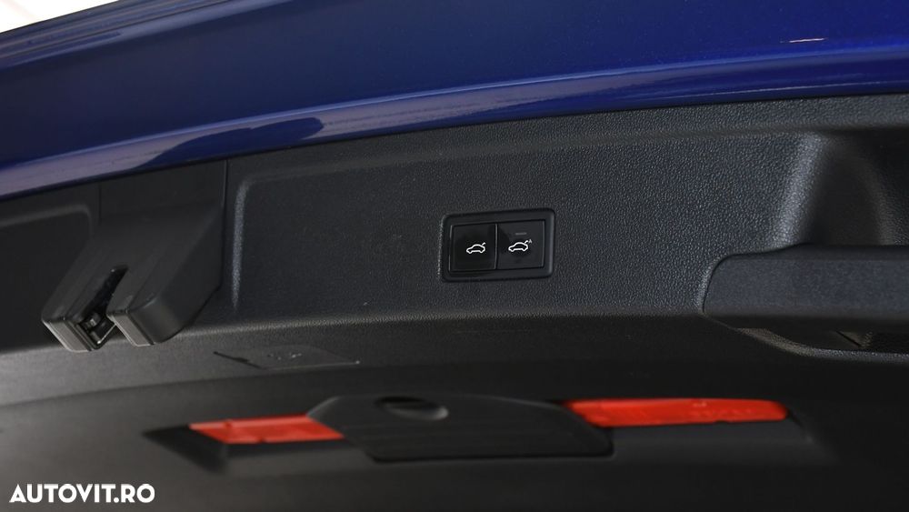 Volkswagen Touareg 3.0 V6 TDI 4Motion DPF Automatik R-Line - 31