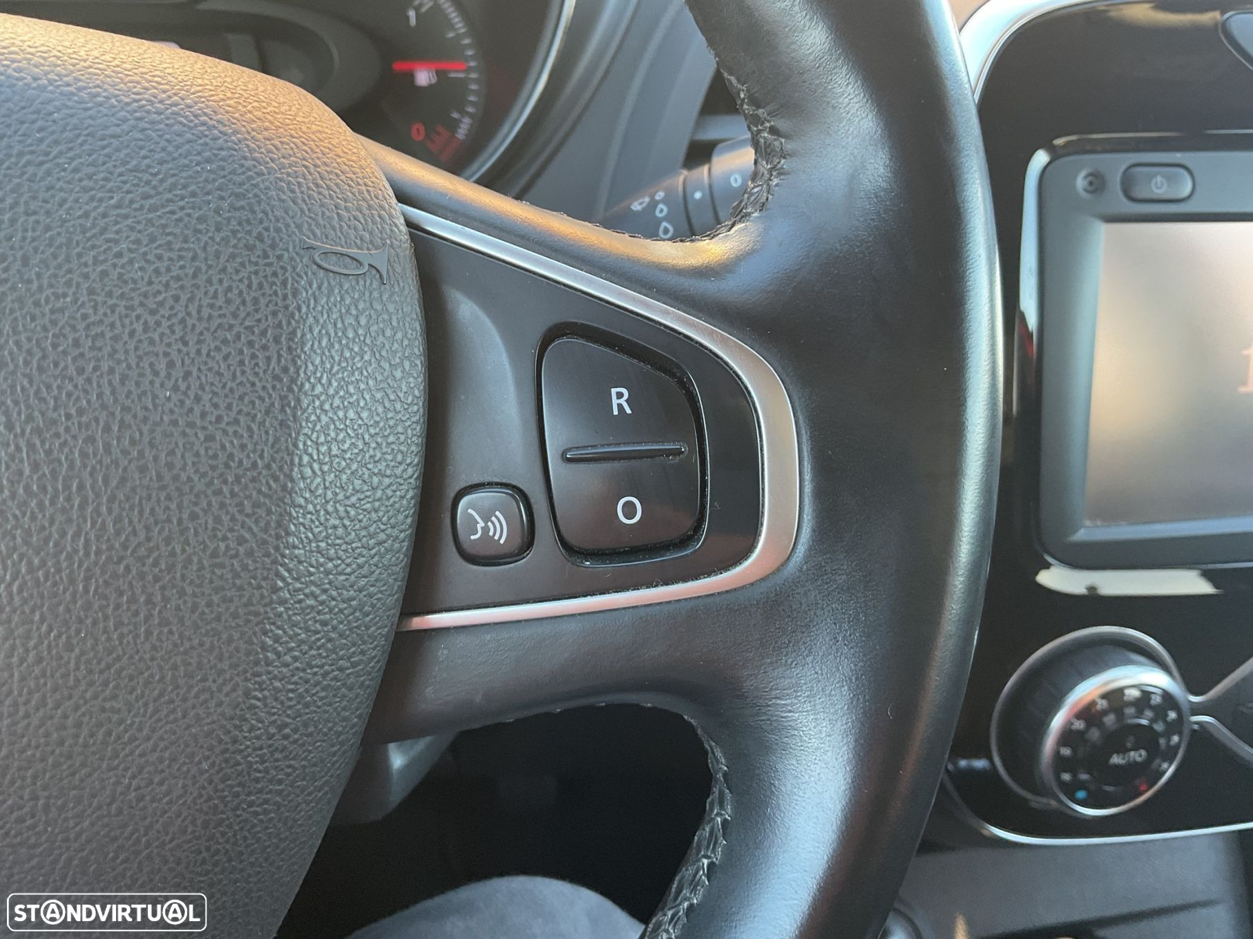 Renault Captur 1.5 dCi Exclusive - 34